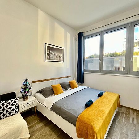 Vit Apartment - Free Parking - O2 Arena Прага Экстерьер фото