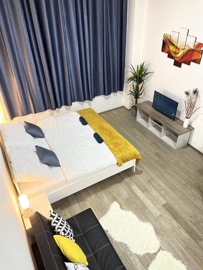 Vit Apartment - Free Parking - O2 Arena Прага Экстерьер фото